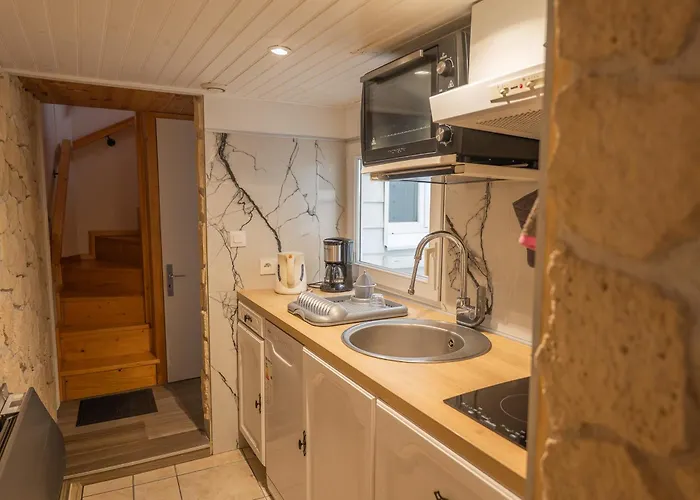 Maison Centre-ville Aux Sables-d'olonne, Proche Gare Et Plage, Ideale Pour 4 Personnes - Fr-1-197-543